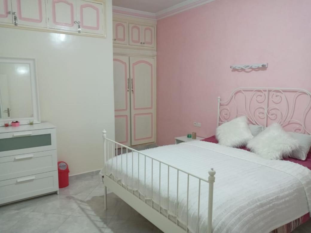Appartement Familial Convivial مدلة المظهر الخارجي الصورة